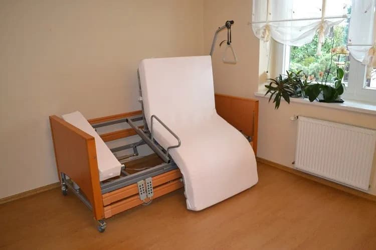 Jakie jest dofinansowanie do łóżka rehabilitacyjnego i jak je uzyskać