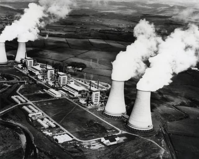 Jak pierwszy reaktor jądrowy zmienił oblicze światowej energetyki?