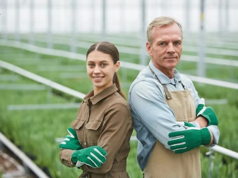 Ile można zarobić w Holandii przy kwiatach? Zaskakujące stawki!