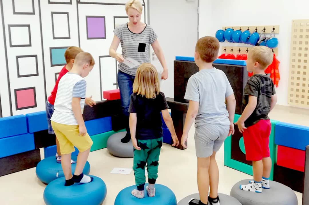 Scenariusz Dnia Żaby dla nauczycieli: gotowy plan ciekawych zajęć