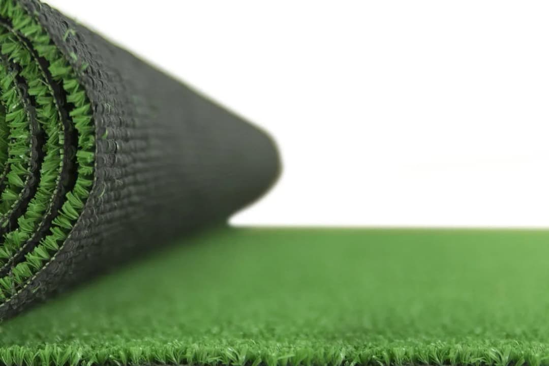 Sztuczna trawa 1,5 m: wszystko co musisz wiedzieć przed zakupem