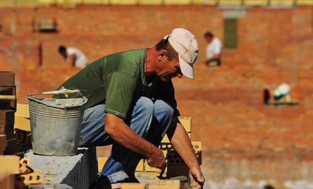 Oto 5 nieoczywistych skutków imigracji dla polskiej gospodarki!